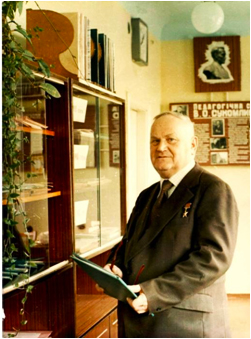 України вірний син: до 100-річчя від дня народження І. Г. Ткаченка