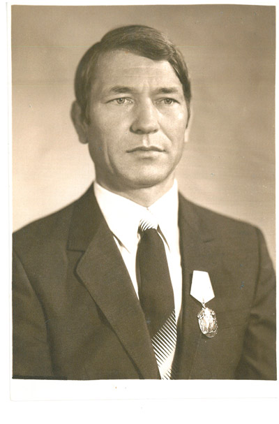 ЯЗЛОВЕЦЬКИЙ ВАЛЕНТИН СЕРГІЙОВИЧ (1937-2020)