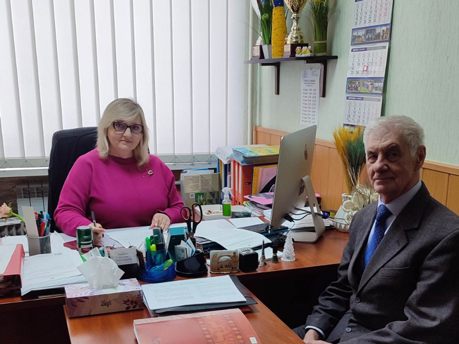 Обговорюємо програму підвищення кваліфікації учителів