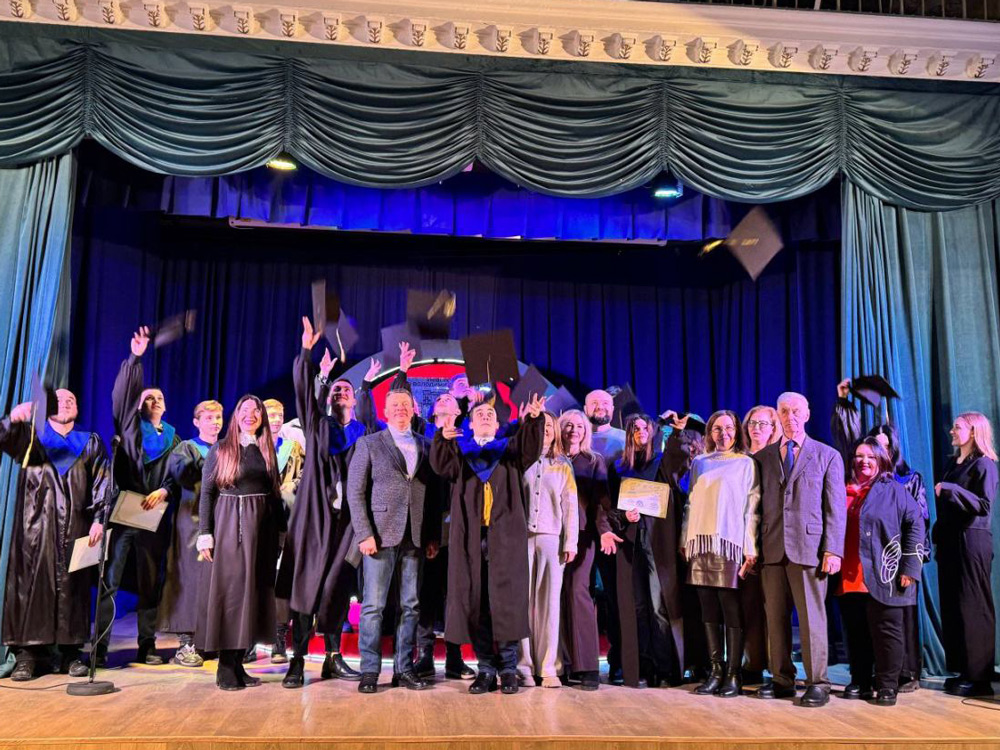 Урочиста церемонія вручення дипломів випускникам-магістрам факультету інформаційних технологій, математики та природничих наук